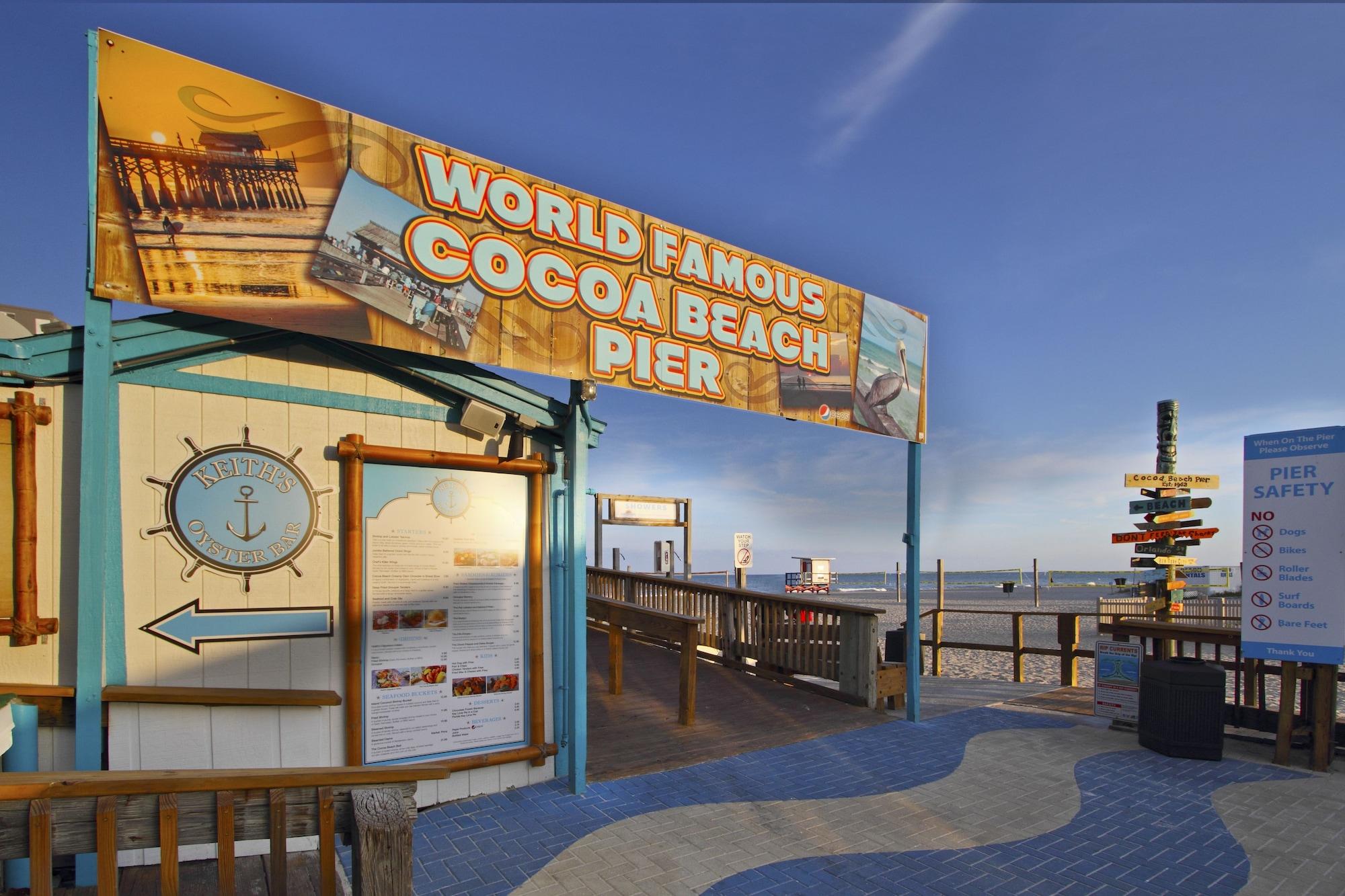 Days Inn By Wyndham Cocoa Beach Port Canaveral Екстер'єр фото