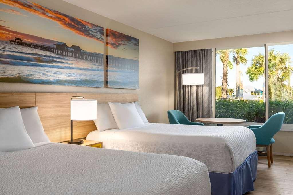 Days Inn By Wyndham Cocoa Beach Port Canaveral Номер фото