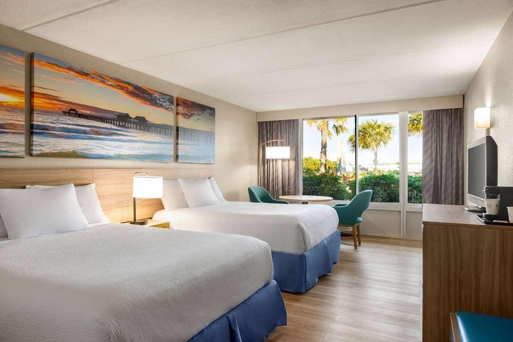 Days Inn By Wyndham Cocoa Beach Port Canaveral Номер фото