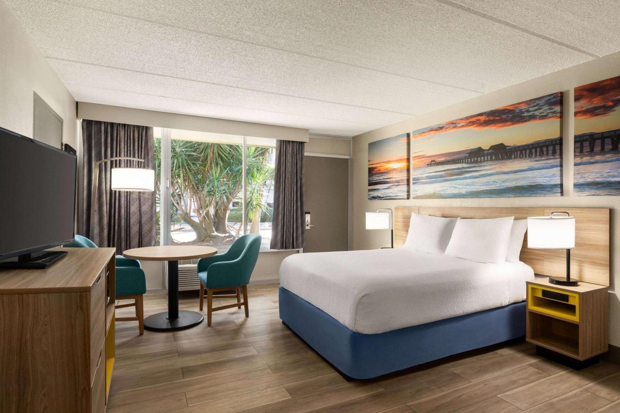 Days Inn By Wyndham Cocoa Beach Port Canaveral Екстер'єр фото