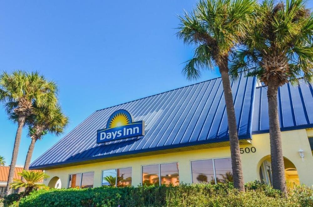 Days Inn By Wyndham Cocoa Beach Port Canaveral Екстер'єр фото